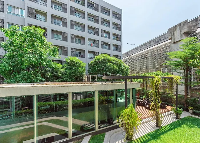 Cozy Pool View At Elio Sukhumvit 64 아파트