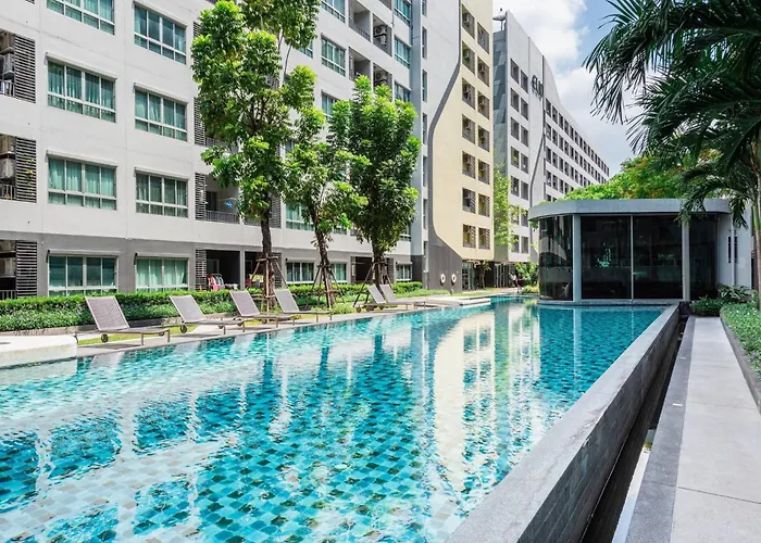 Cozy Pool View At Elio Sukhumvit 64 아파트 *